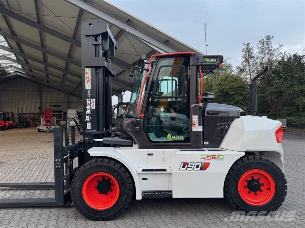 Bobcat D 90 S 9 شاحنات الديزل