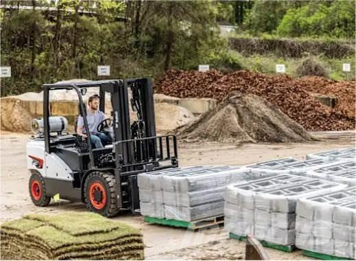 Bobcat G 40 SC-7 شاحنات LPG