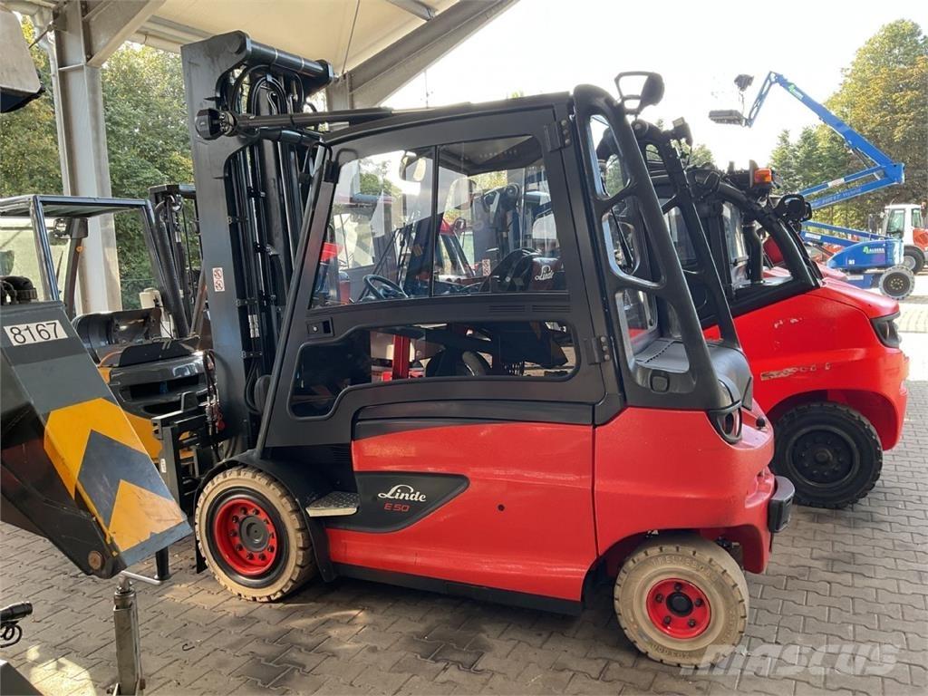 Linde E 50 HL 01 600 شاحنات ذات رافعات شوكية تعمل بالكهرباء