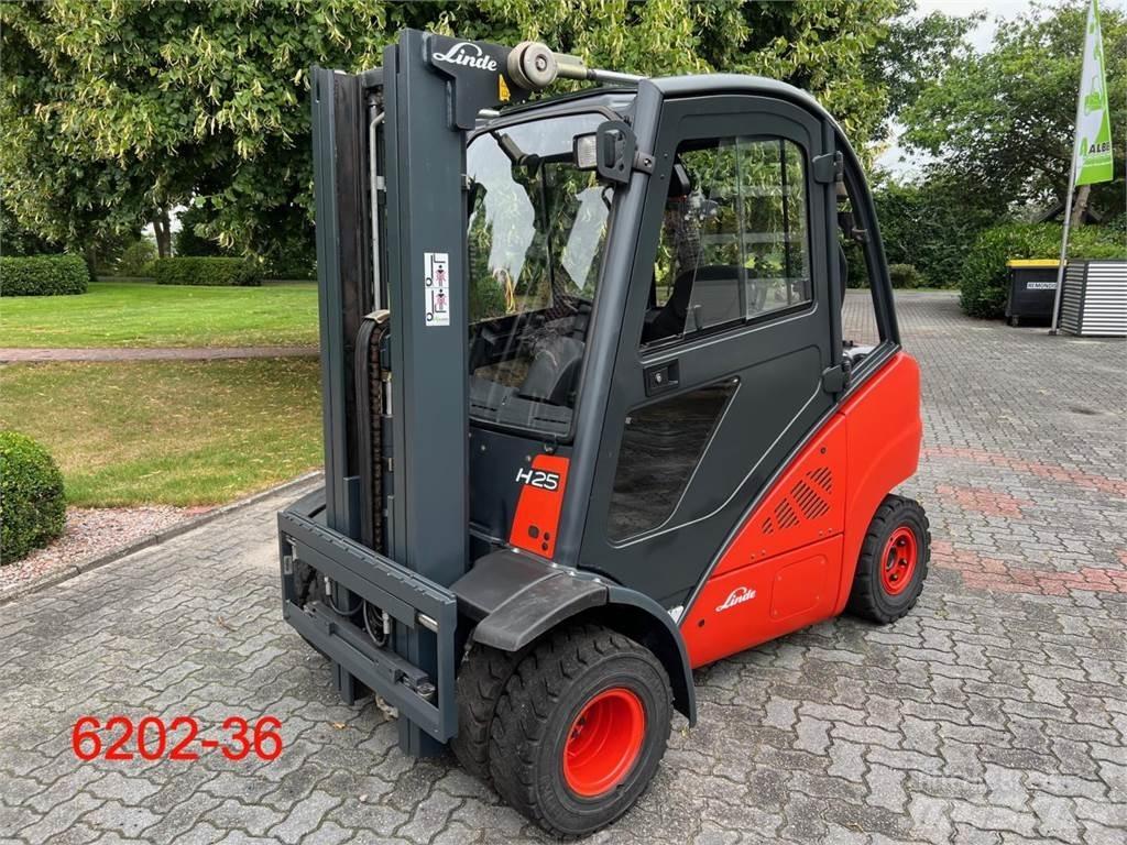 Linde H 25 D 01 شاحنات الديزل
