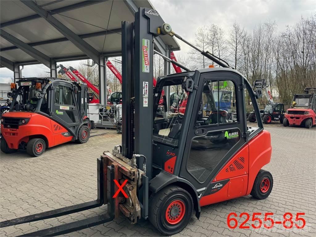 Linde H 30 D 02 EVO شاحنات الديزل