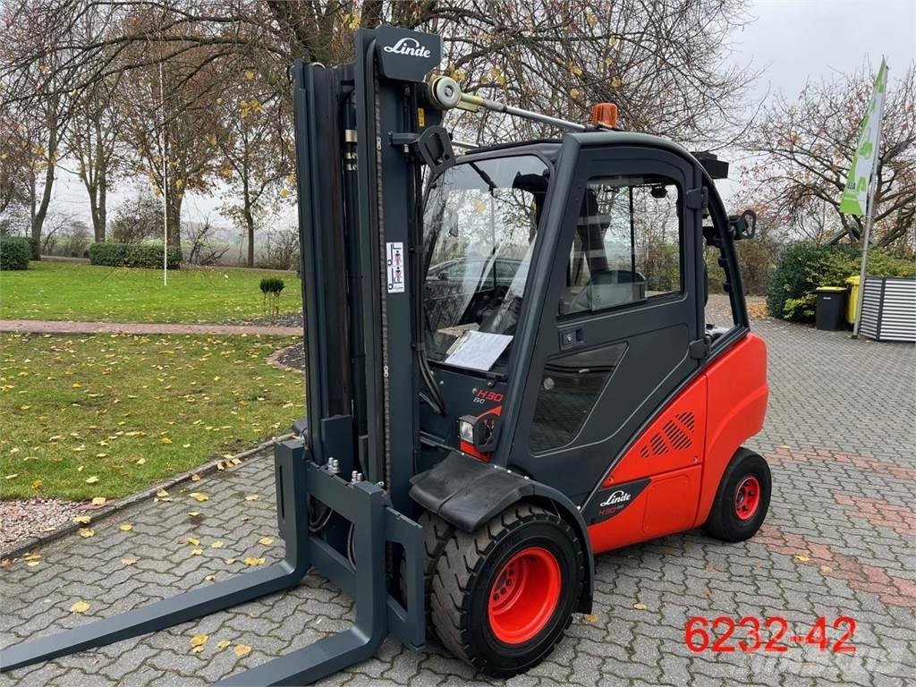 Linde H 30 D 02 EVO شاحنات الديزل