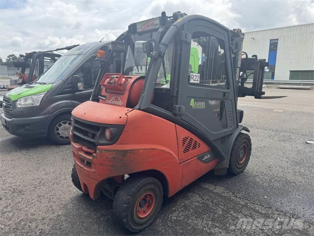 Linde H 30 T شاحنات LPG