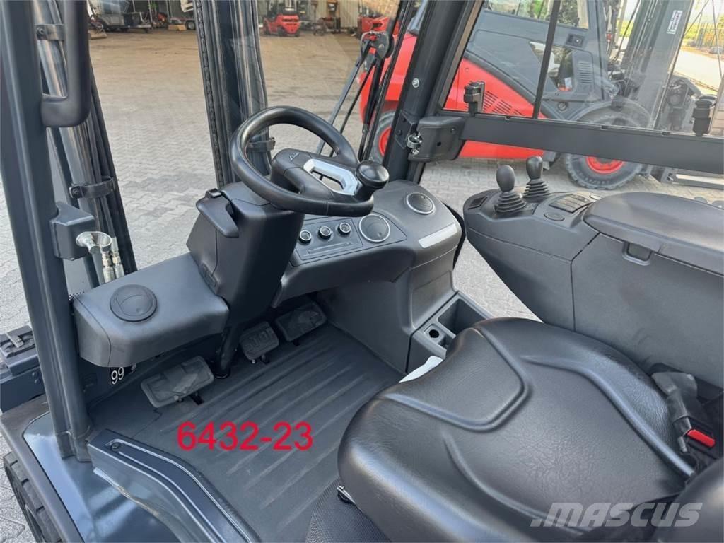 Linde H 30 T 01 شاحنات LPG