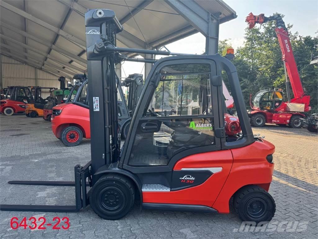 Linde H 30 T 01 شاحنات LPG