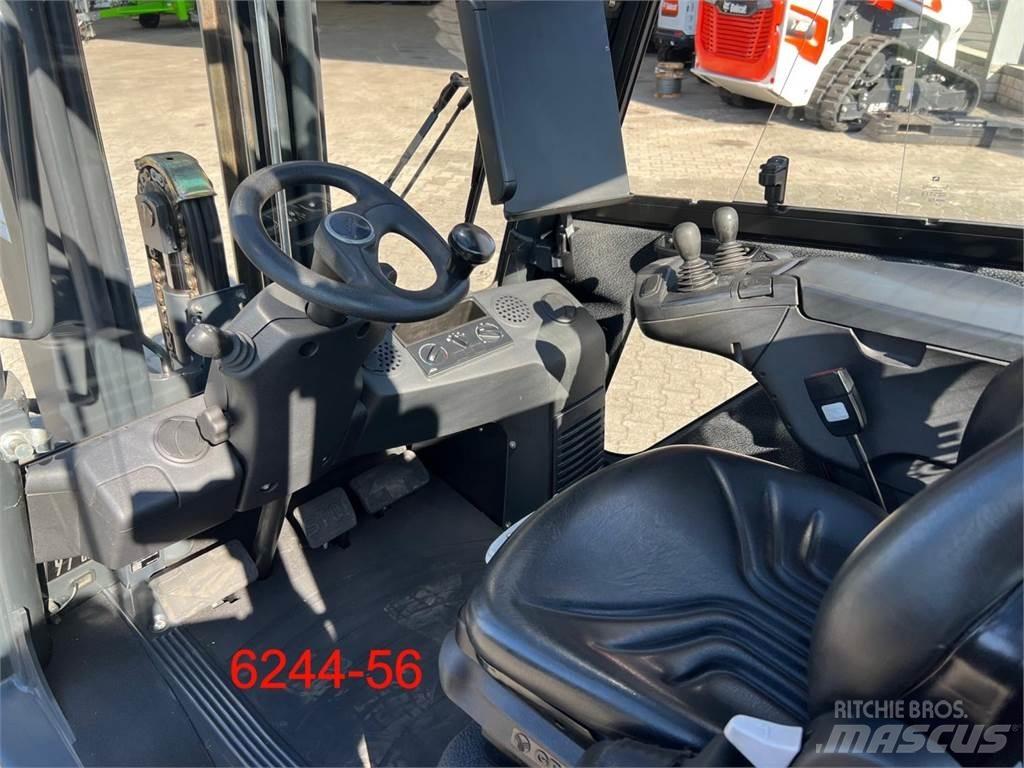 Linde H 35 D 02 EVO شاحنات الديزل