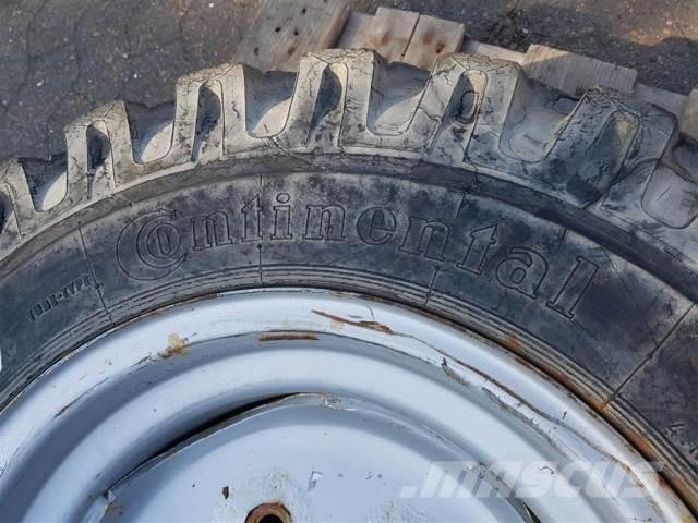  18 10.5-18 الإطارات والعجلات والحافات