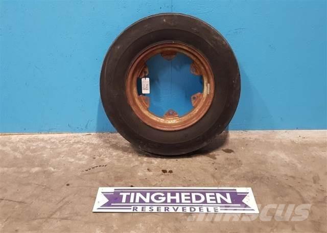  18 7.50-18 الإطارات والعجلات والحافات