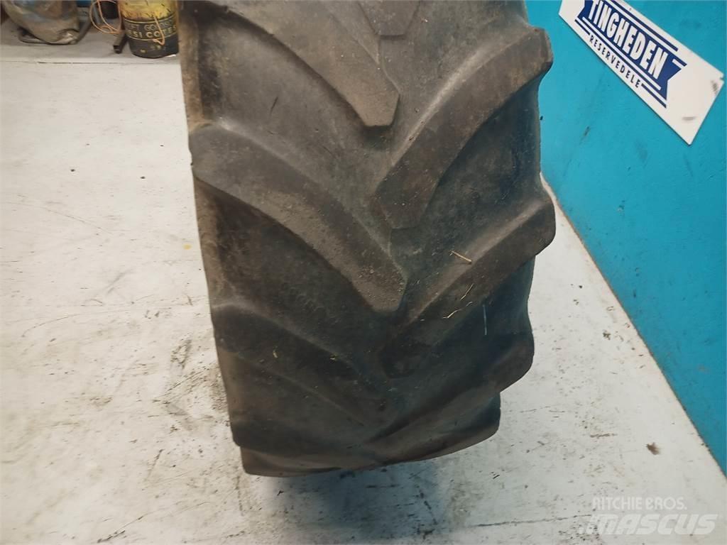  24 420/70R24 الإطارات والعجلات والحافات