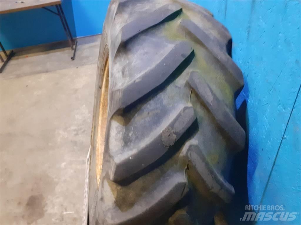  24 460/70R24 الإطارات والعجلات والحافات