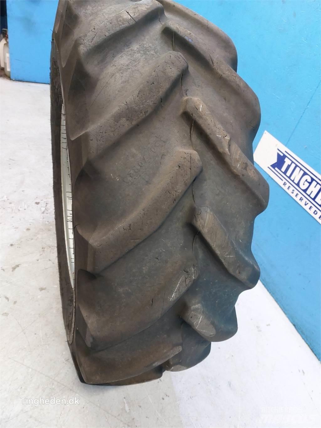  24 460/70R24 الإطارات والعجلات والحافات