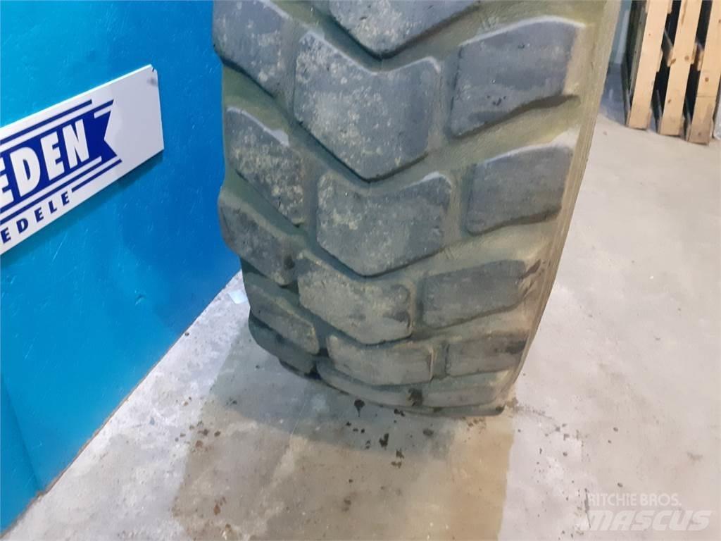  25 20.5R25 الإطارات والعجلات والحافات
