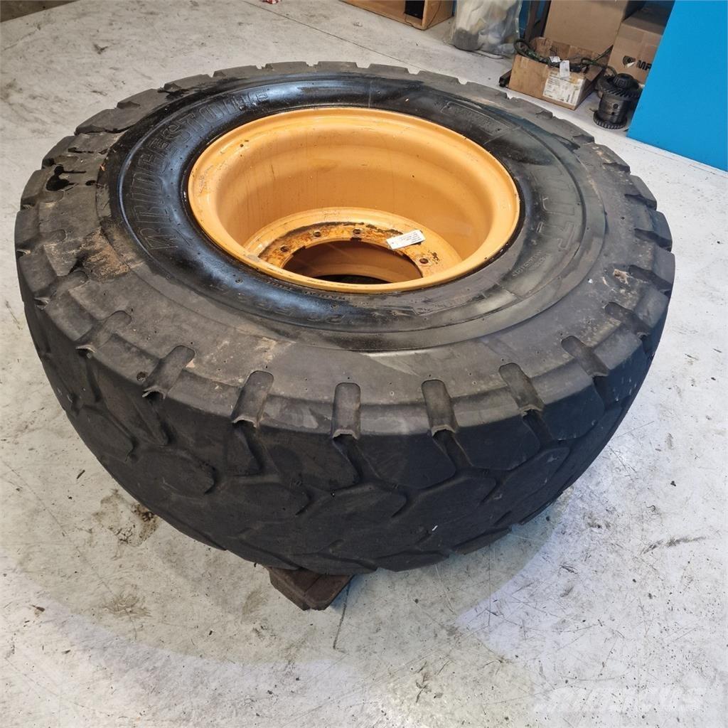  25 20.5R25 الإطارات والعجلات والحافات