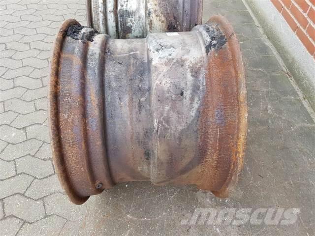  26 DW20AX26 الإطارات والعجلات والحافات