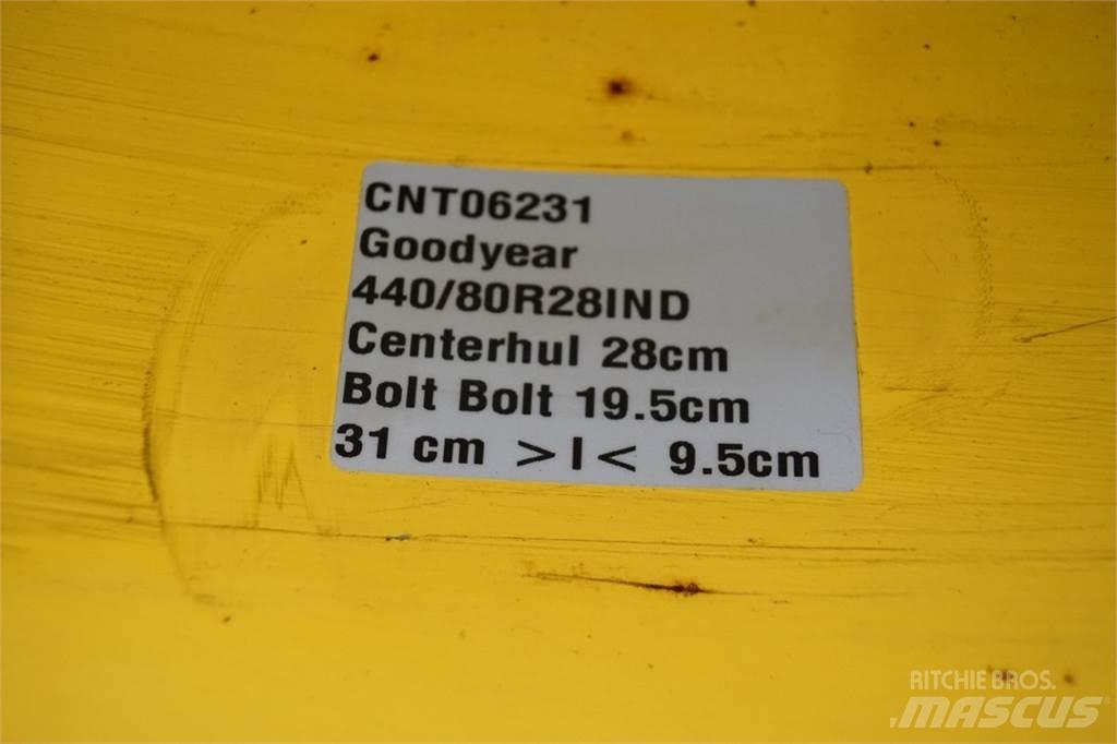  28 440/80R28 الإطارات والعجلات والحافات