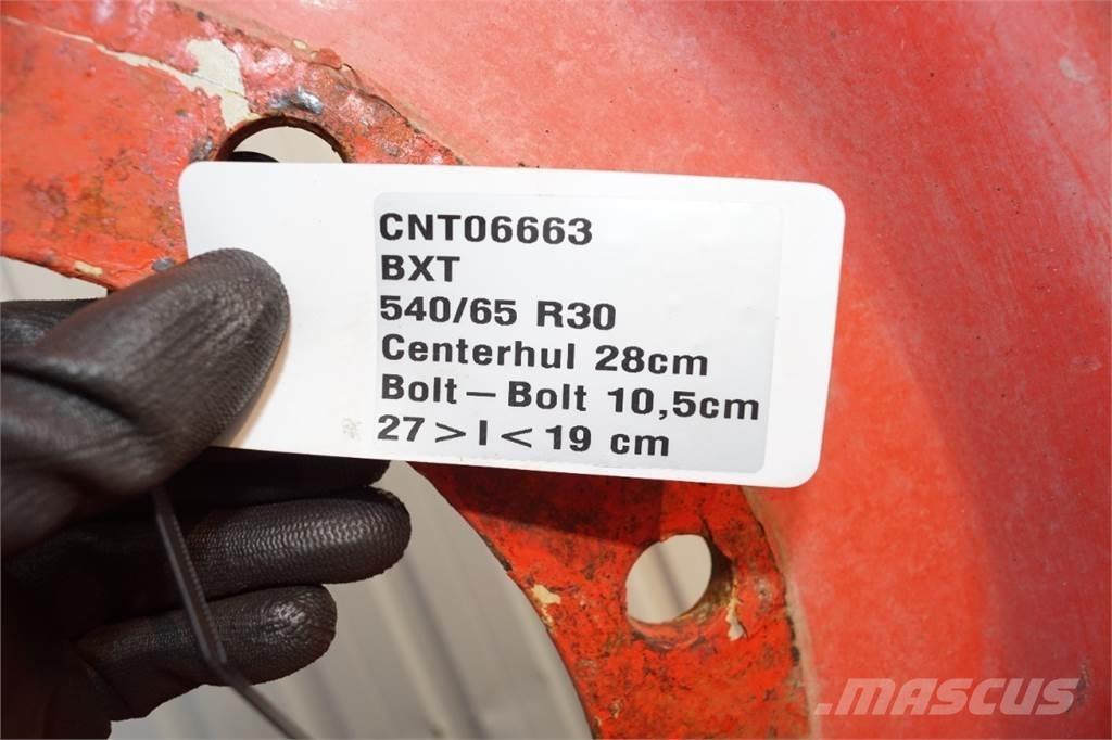  30 540/65R30 الإطارات والعجلات والحافات