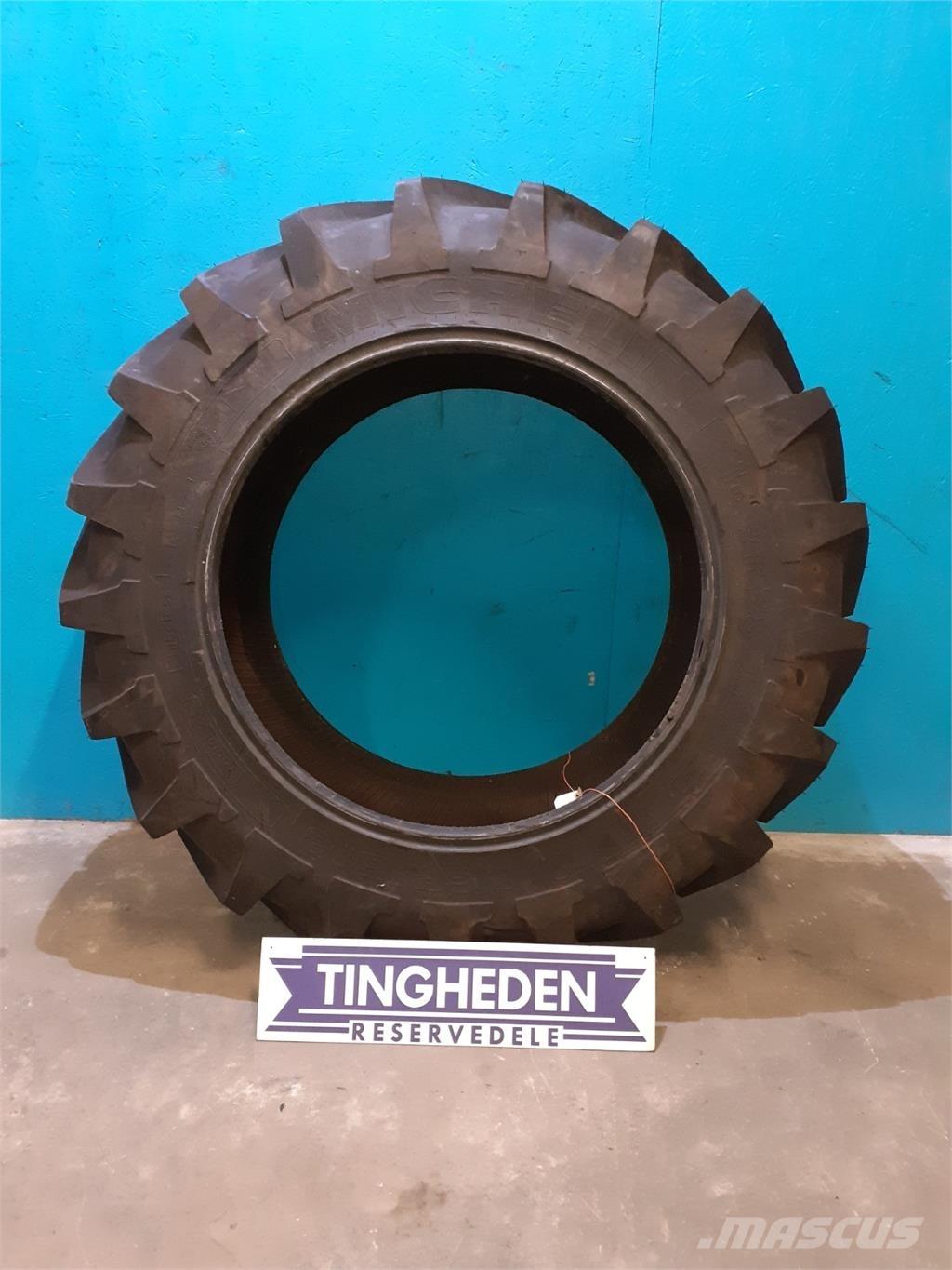  38 16.9R38 الإطارات والعجلات والحافات