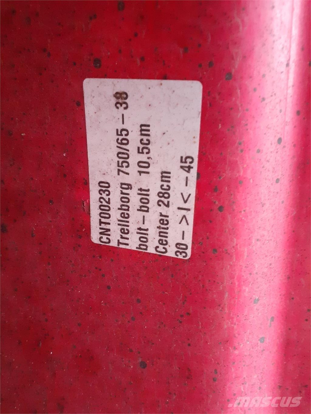  38 750/65R38 الإطارات والعجلات والحافات