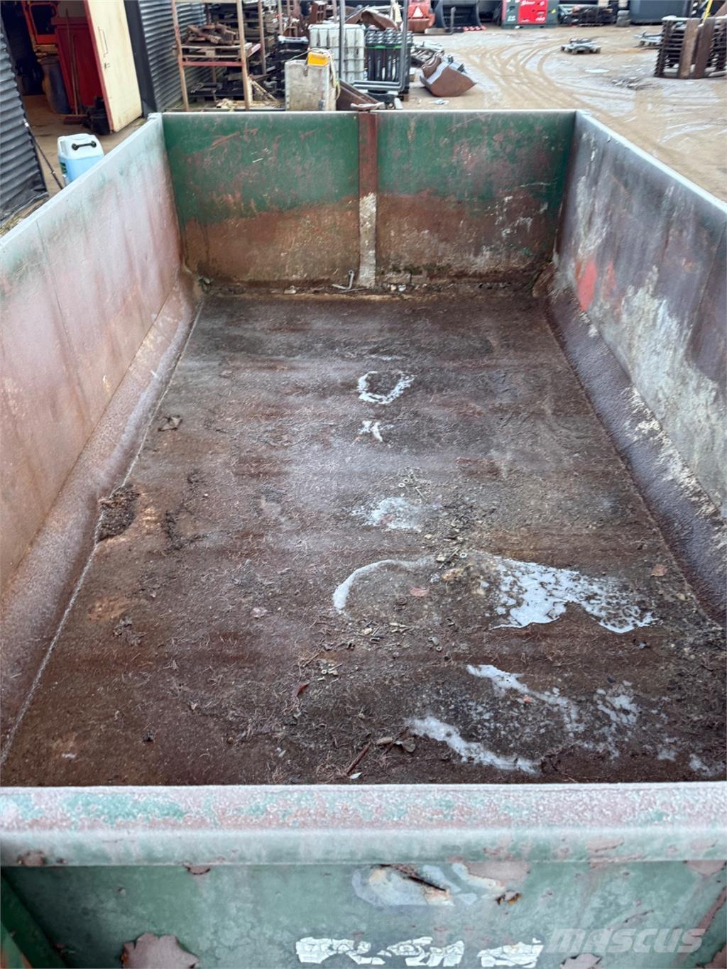  4m container صندوق