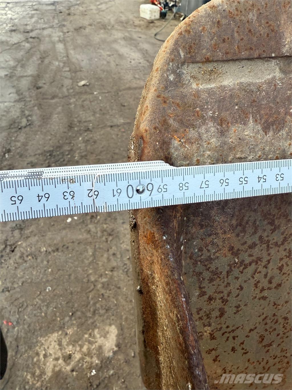  600mm Graveskovl دلاء