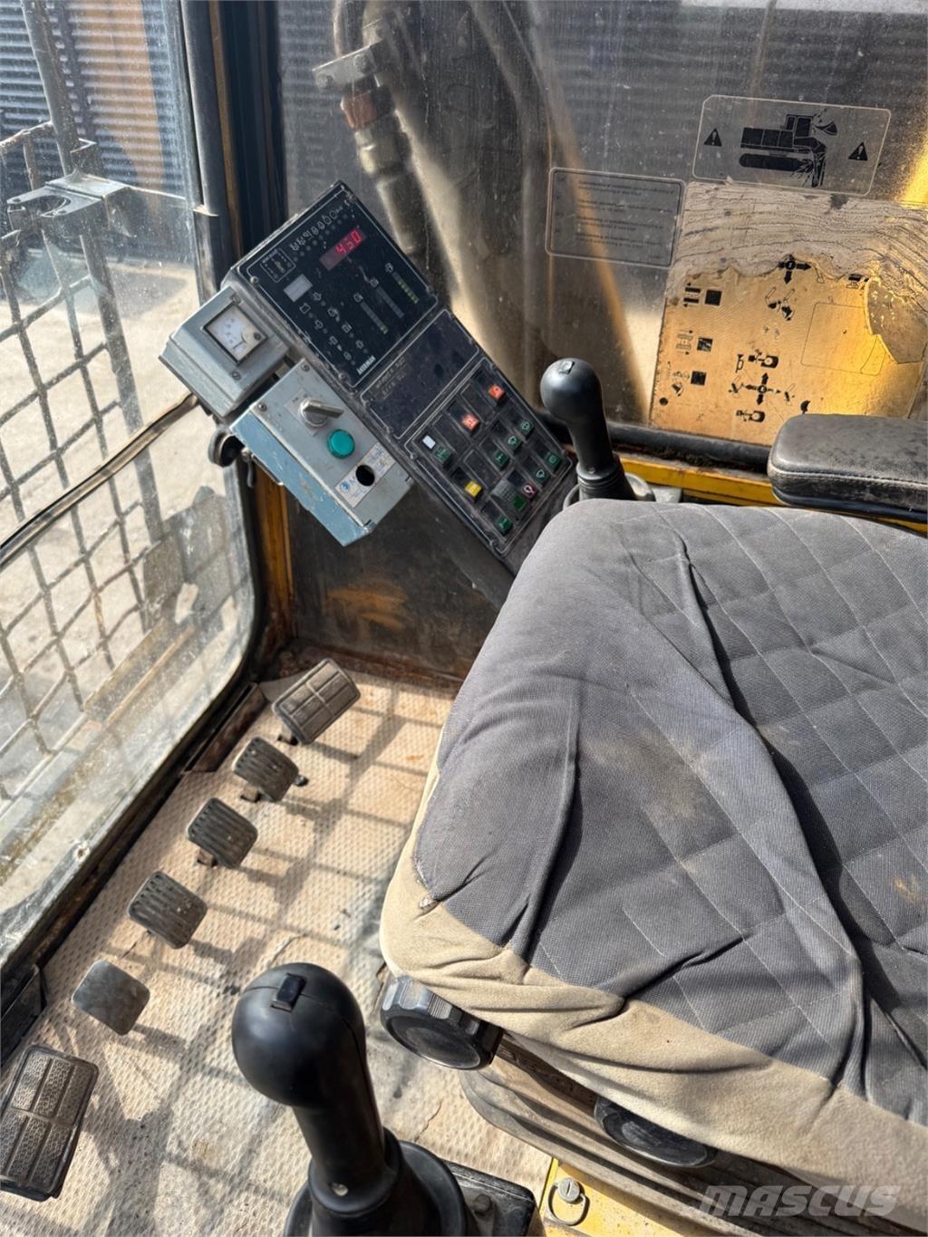 Åkerman EC300 حفارات زحافة
