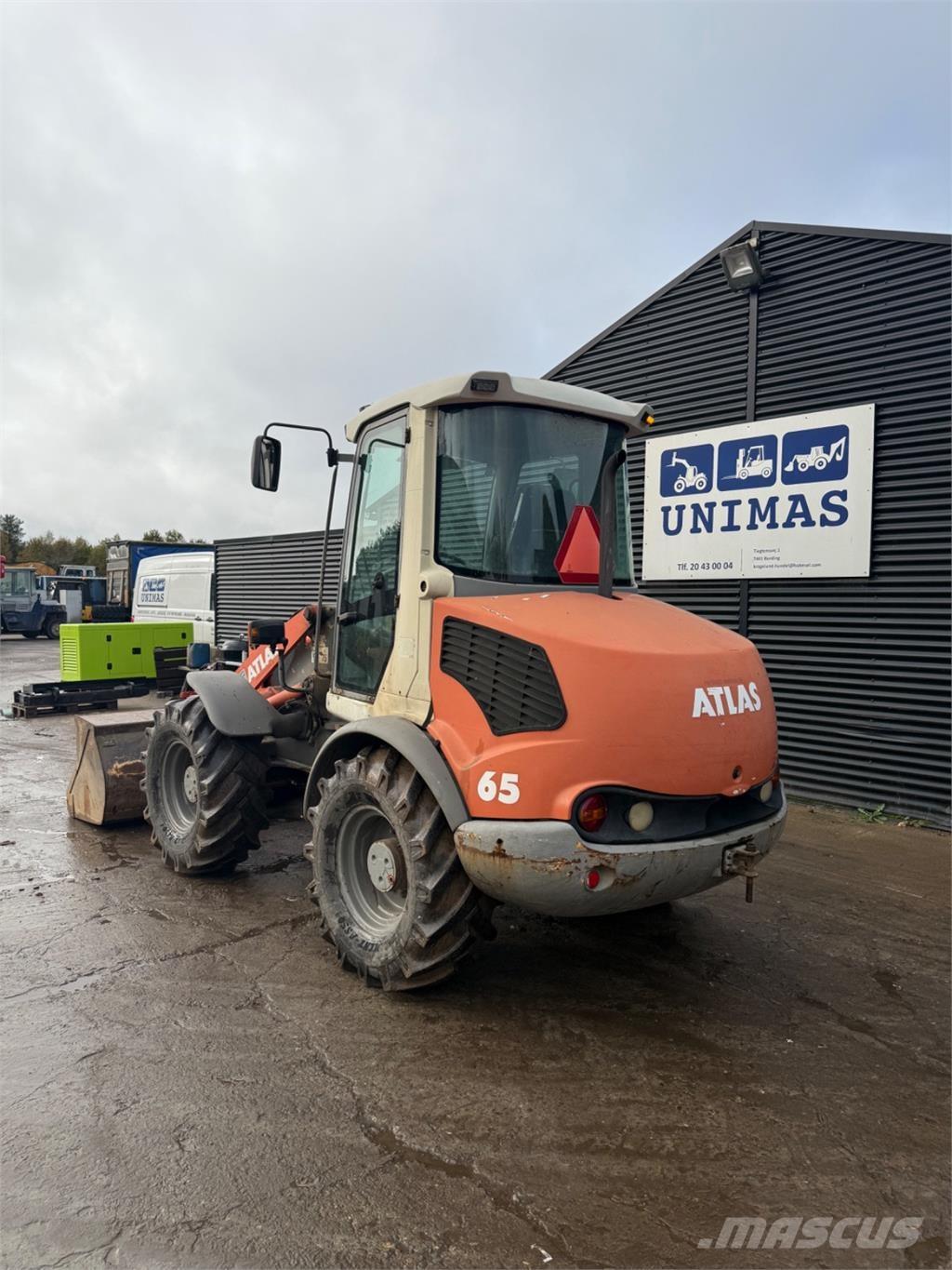 Atlas 65 لوادر بعجل