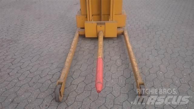 Baka el truck شاحنات مناولة ذات منصة نقالة يدوية