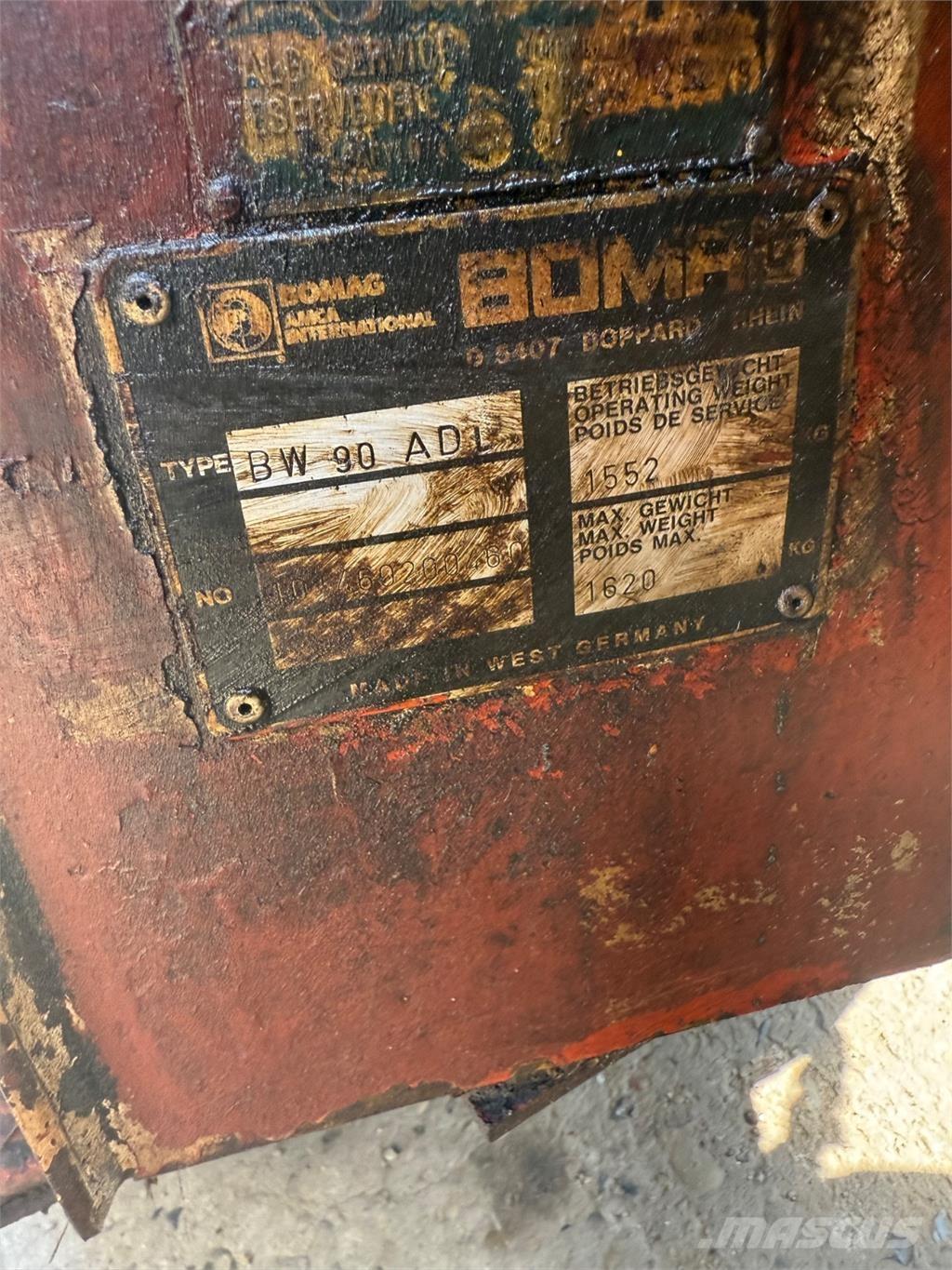 Bomag BW90 مداحل ثنائية الاسطوانة