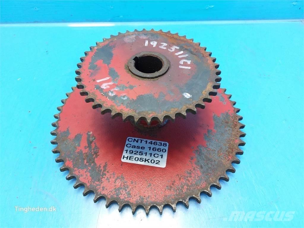 CASE 1660 ملحقات الحصادات