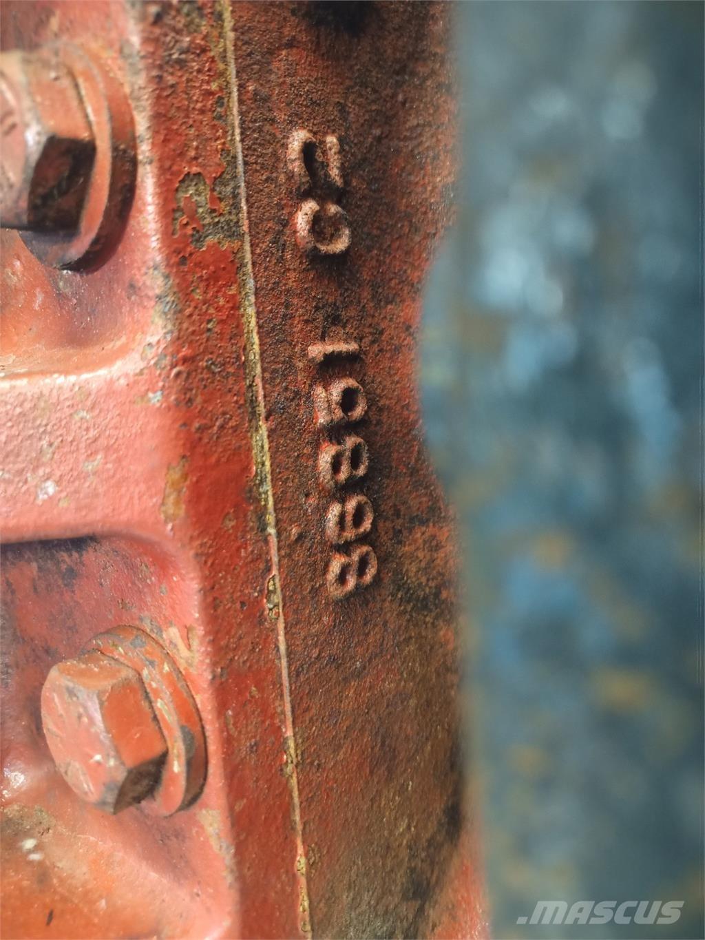 CASE 1680 ملحقات الحصادات