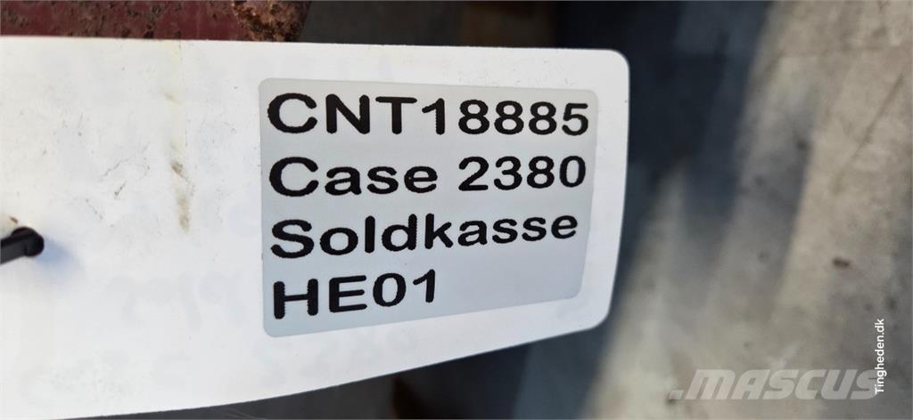 CASE 2380 معدات نشر الرمال والملح