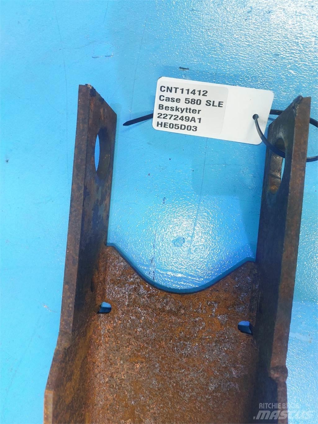 CASE 580 SLE أذرع الغطاس