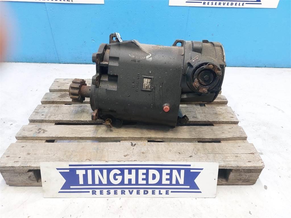 CASE 7010 أجهزة نقل