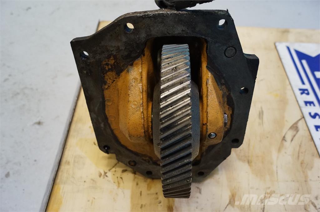 CASE 7130 أجهزة نقل