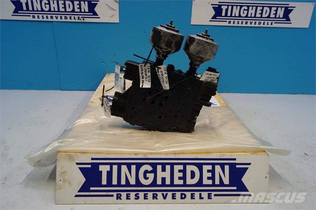 CASE 7130 أجهزة نقل