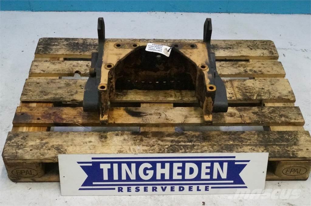 CASE 7130 ملحقات أخرى للجرارات