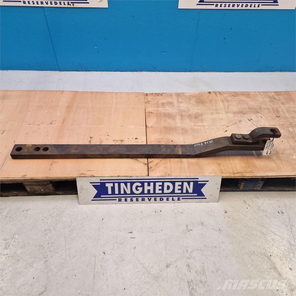 CASE 7130 ملحقات أخرى للجرارات