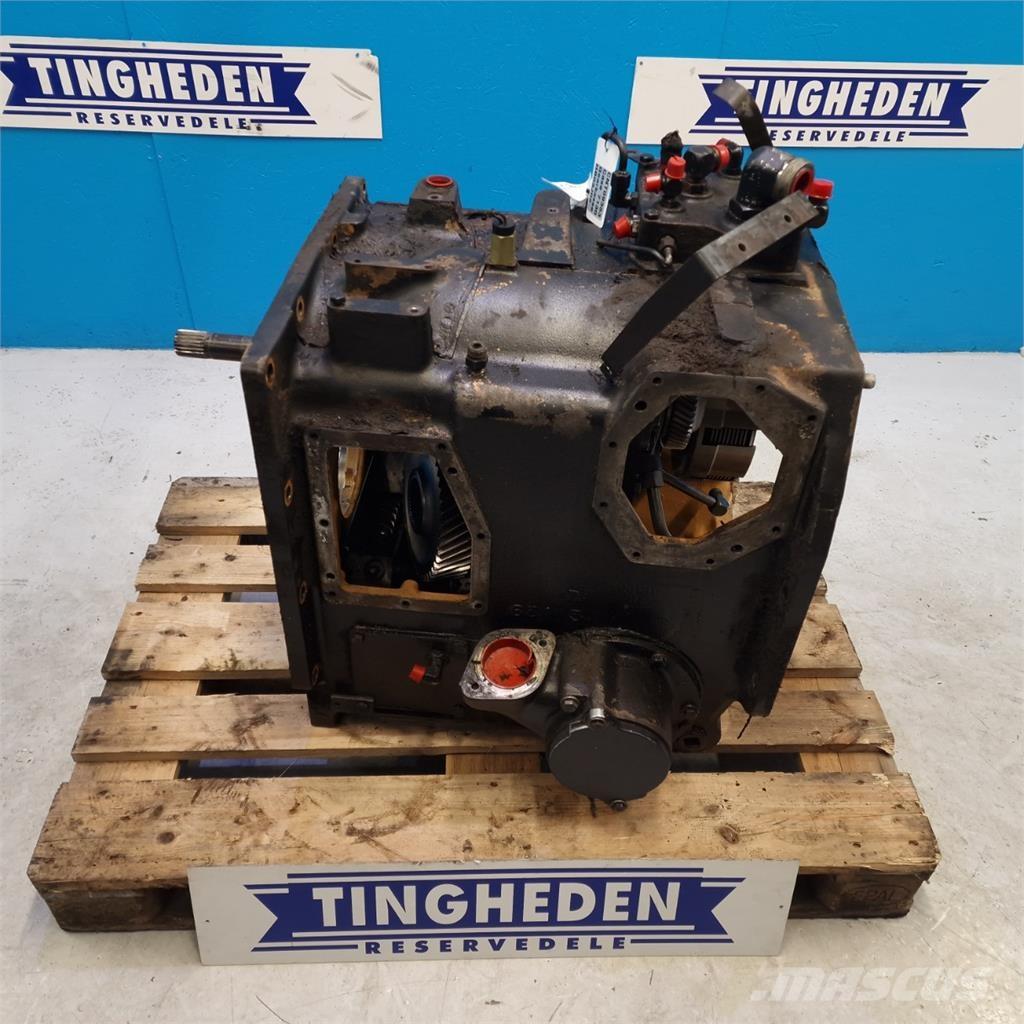 CASE 7130 أجهزة نقل