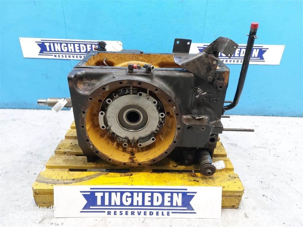 CASE 7130 أجهزة نقل