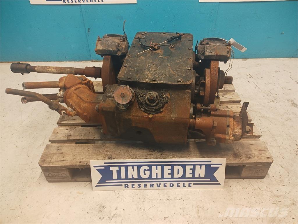 CASE 7240 أجهزة نقل