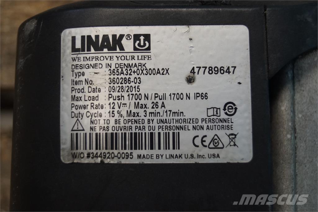 CASE 7240 إلكترونيات