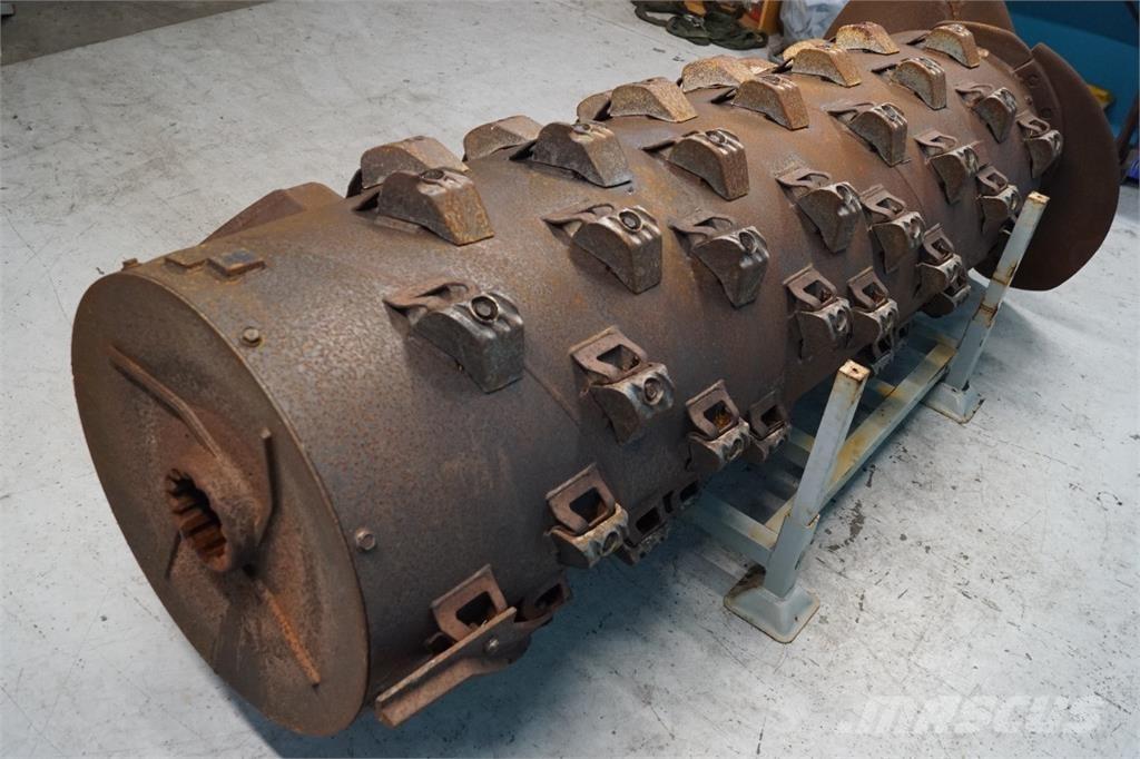 CASE 8010 ملحقات الحصادات