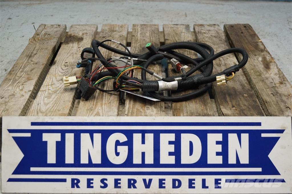 CASE 8010 إلكترونيات