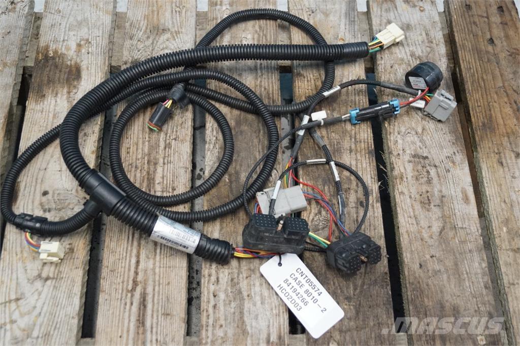 CASE 8010 إلكترونيات