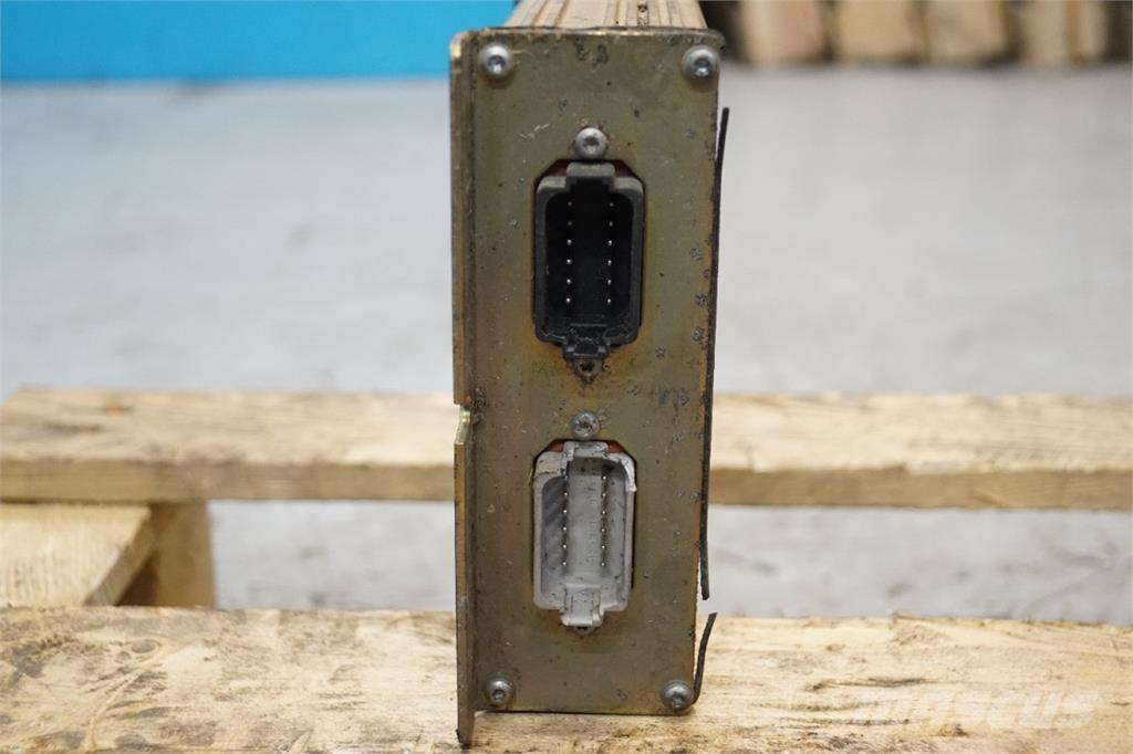 CASE 8010 إلكترونيات