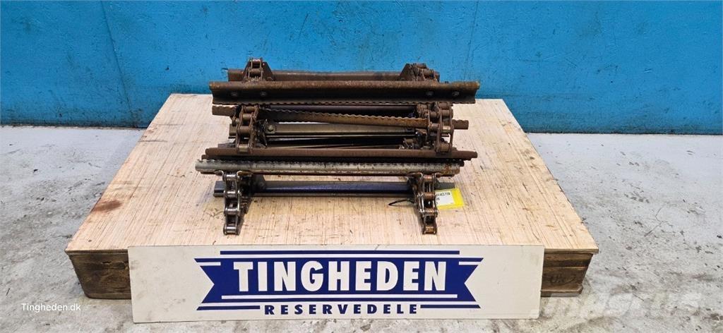 CASE 8010 ملحقات الحصادات