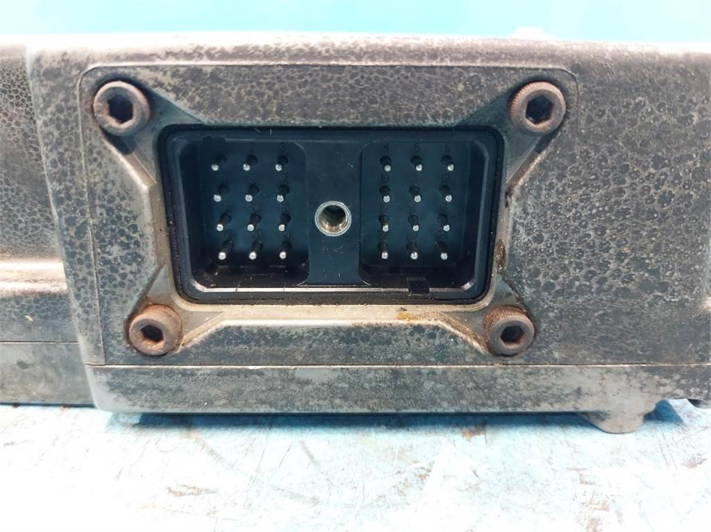 CASE 8010 AF إلكترونيات