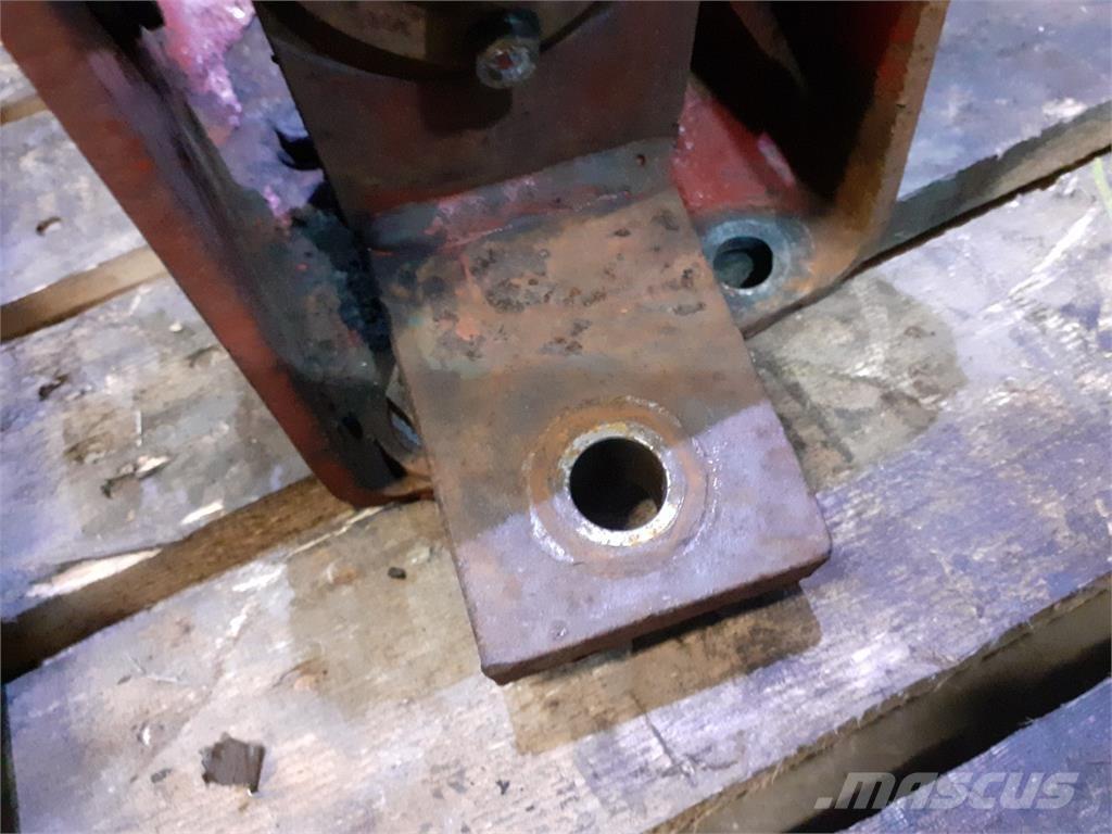 CASE 810 ملحقات الحصادات
