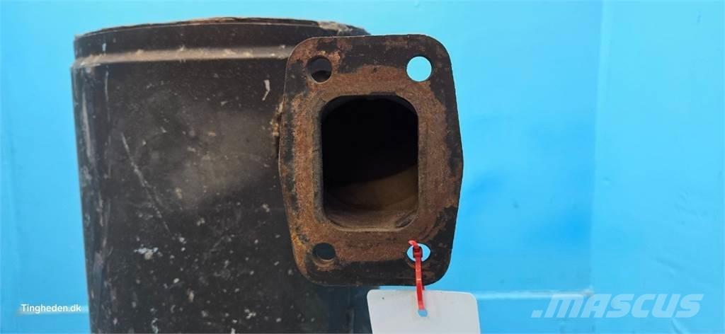 CASE 844S محركات