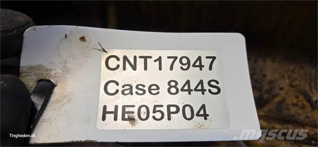 CASE 844S محركات